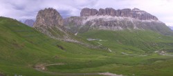 Archiv Foto Webcam Fassatal Panorama - Pordoi Pass 17:00