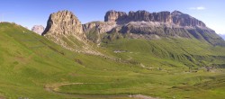Archiv Foto Webcam Fassatal Panorama - Pordoi Pass 07:00