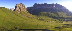 Archiv Foto Webcam Fassatal Panorama - Pordoi Pass 05:00