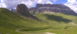 Archiv Foto Webcam Fassatal Panorama - Pordoi Pass 15:00