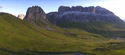 Archiv Foto Webcam Fassatal Panorama - Pordoi Pass 05:00
