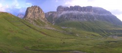 Archiv Foto Webcam Fassatal Panorama - Pordoi Pass 05:00