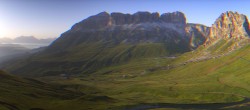 Archiv Foto Webcam Fassatal Panorama - Pordoi Pass 06:00