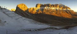 Archived image Webcam Fassa Valley Panorama, Pordoi Pass 06:00