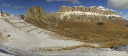 Archived image Webcam Fassa Valley Panorama, Pordoi Pass 09:00