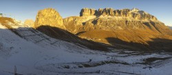 Archiv Foto Webcam Fassatal Panorama - Pordoi Pass 07:00