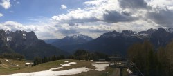 Archived image Webcam Dolomites Panorama - Pozza di Fassa 15:00
