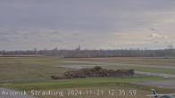 Archiv Foto Webcam Flugplatz Straubing 11:00