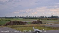 Archiv Foto Webcam Flugplatz Straubing 11:00