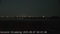 Archiv Foto Webcam Flugplatz Straubing 03:00