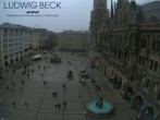 Archived image Webcam at the Marienplatz, Munich 08:00