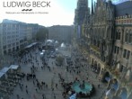 Archived image Webcam at the Marienplatz, Munich 15:00