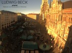 Archived image Webcam at the Marienplatz, Munich 09:00