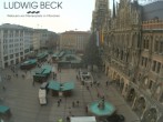 Archived image Webcam at the Marienplatz, Munich 13:00