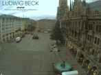 Archived image Webcam at the Marienplatz, Munich 07:00