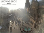 Archived image Webcam at the Marienplatz, Munich 17:00