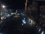 Archived image Webcam at the Marienplatz, Munich 21:00