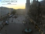 Archived image Webcam at the Marienplatz, Munich 19:00