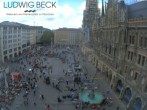 Archiv Foto Webcam am Marienplatz München 12:00