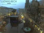 Archiv Foto Webcam am Marienplatz München 19:00