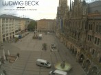Archived image Webcam at the Marienplatz, Munich 15:00