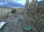 Archived image Webcam at the Marienplatz, Munich 17:00