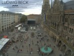 Archived image Webcam at the Marienplatz, Munich 15:00