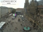 Archived image Webcam at the Marienplatz, Munich 17:00