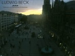 Archived image Webcam at the Marienplatz, Munich 19:00