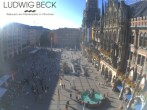 Archived image Webcam at the Marienplatz, Munich 15:00