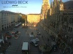 Archived image Webcam at the Marienplatz, Munich 07:00