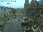 Archived image Webcam at the Marienplatz, Munich 06:00