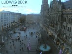 Archived image Webcam at the Marienplatz, Munich 15:00