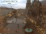 Archived image Webcam at the Marienplatz, Munich 15:00