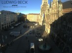 Archived image Webcam at the Marienplatz, Munich 07:00