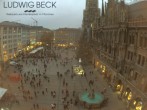Archived image Webcam at the Marienplatz, Munich 15:00