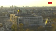 Archiv Foto Webcam Berlin: Rotes Rathaus und Berliner Dom 13:00