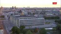 Archiv Foto Webcam Berlin: Rotes Rathaus und Berliner Dom 19:00