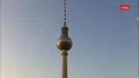 Archiv Foto Webcam Berlin: Rotes Rathaus und Berliner Dom 19:00