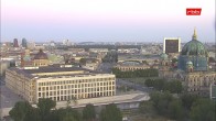 Archiv Foto Webcam Berlin: Rotes Rathaus und Berliner Dom 03:00