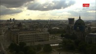 Archiv Foto Webcam Berlin: Rotes Rathaus und Berliner Dom 17:00