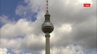 Archiv Foto Webcam Berlin: Rotes Rathaus und Berliner Dom 12:00