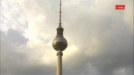 Archiv Foto Webcam Berlin: Rotes Rathaus und Berliner Dom 17:00