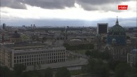 Archiv Foto Webcam Berlin: Rotes Rathaus und Berliner Dom 17:00