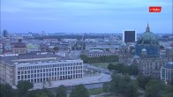 Archiv Foto Webcam Berlin: Rotes Rathaus und Berliner Dom 19:00