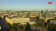 Archiv Foto Webcam Berlin: Rotes Rathaus und Berliner Dom 06:00