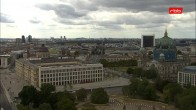 Archiv Foto Webcam Berlin: Rotes Rathaus und Berliner Dom 13:00