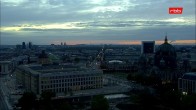 Archiv Foto Webcam Berlin: Rotes Rathaus und Berliner Dom 15:00
