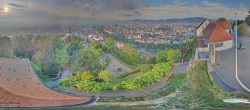 Archiv Foto Webcam Graz: Panorama vom Schlossberg 07:00