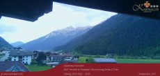 Archived image Webcam View to Neustift and Serles 14:00